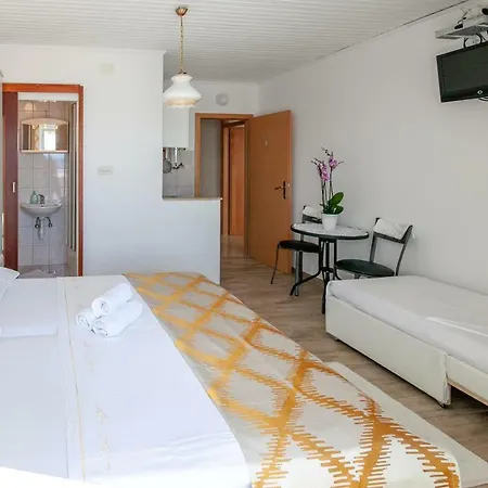 Studio Duce 2992c Apartamento